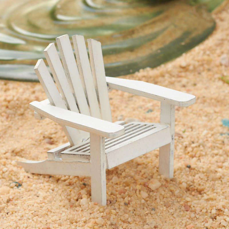Minimalist Mini Beach Chair Decorations for Large Space