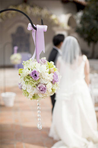 DIY fresh flower pomanders  Diy wedding flowers, Pomander wedding, Flower  ball