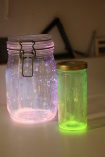 Awesomely_Fun_Glow_Jars