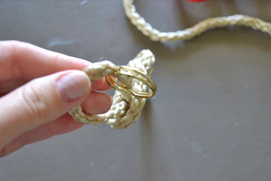 DIY_Sailor_Nautical_Knot_Keychain8