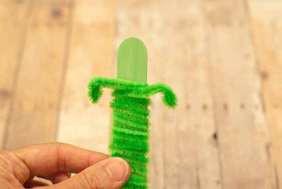 Popsicle_Stick_Pipe_Cleaner_Alligator7