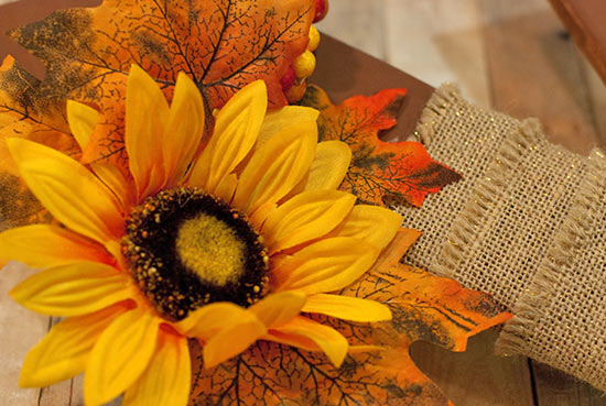 DIY_Autumn_Monogram_Letter_Wreath4
