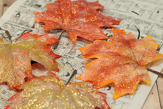 DIY_Glitter_Glam_Autumn_Leaves4