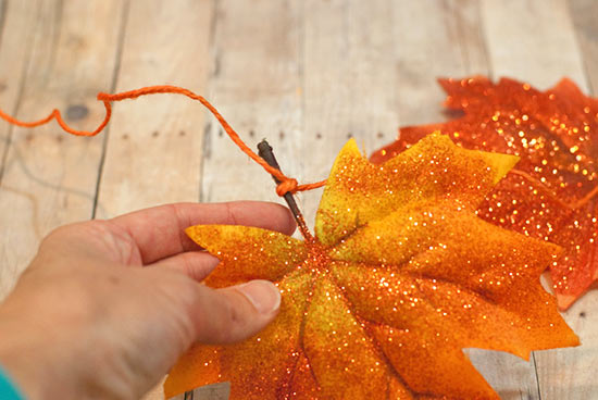 DIY_Glitter_Glam_Autumn_Leaves5