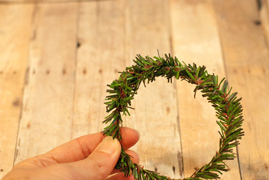 DIY_Mini_Holiday_Wreath_Gift_Tags3