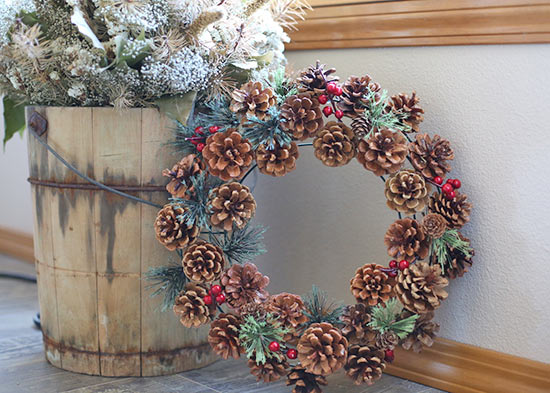 DIY_Woodland_Pinecone_Wreath