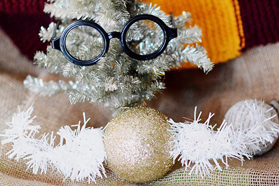 Golden Snitch Ornament DIY - Harry Potter Craft