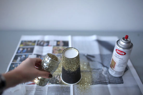 Glitter_Party_Cups_Tutorial4