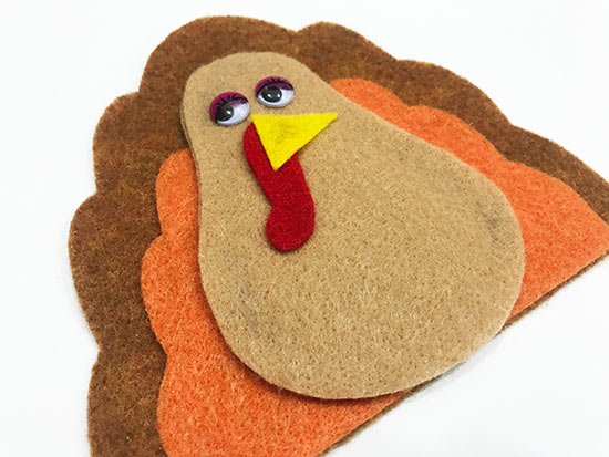 Tom_the_Turkey_Finger_Puppet5a