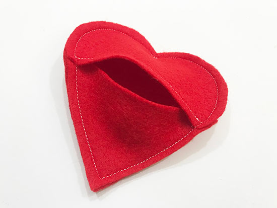 Valentines_Heart_Treat_Pouch7