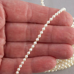 Miniature Pearl Garland - True Vintage - Christmas Garlands - Christmas and  Winter - Holiday Crafts - Factory Direct Craft