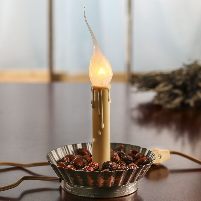 Лампа свеча. Подсвечник с электрическими свечами. Светильник в форме свечи. Настольная лампа свеча. Фонарик в форме свечи.
