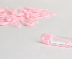 Pink Baby Diaper Pin Favors