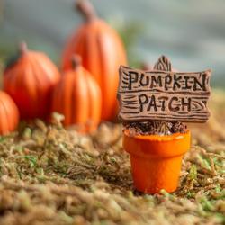Miniature Halloween "Pumpkin Patch" Sign