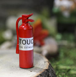 MagiDeal 1/10 Dollhouse Miniature Fire Extinguisher Kitchen Fireplace Red 