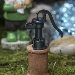 Miniature Old Fashioned Black Water Pump Kit