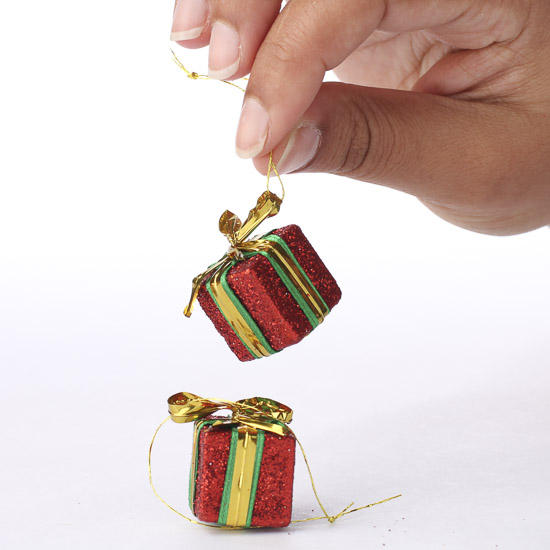 Miniature Red Gift Box Ornaments - Christmas Miniatures - Christmas and