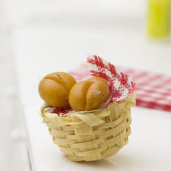 1 Scale Basket of Bread Dollhouse Miniature