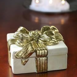 Ivory Christmas Present Candle