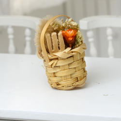 Dollhouse Miniature Gardening Basket