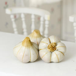 Dollhouse Miniature Garlic Bulbs