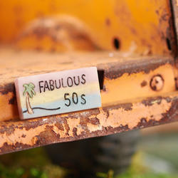 Miniature "Fabulous 50s" License Plate Sign