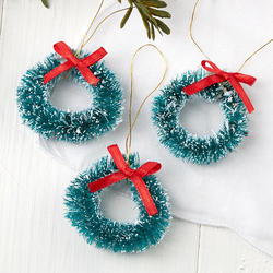 Miniature Green Frosted Sisal Christmas Wreaths