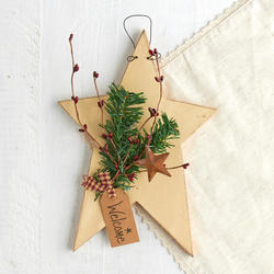 Primitive "Welcome" Star Wall Hanging