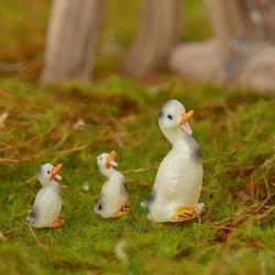 Miniature Momma Goose and Goslings - True Vintage