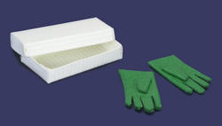 Dollhouse Miniature Green Gloves and Box Set