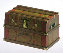Miniature Victorian Dolls Lithograph Wooden Trunk Kit