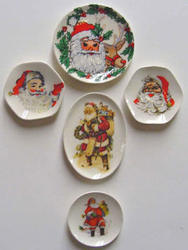 Miniature Assorted Santa Collector Plates