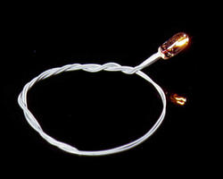 Dollhouse Miniature 3 Volt GOW Bulb With White Wire - 8"