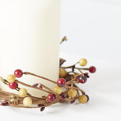 Mixed Burgundy and Vanilla Berry Candle Ring
