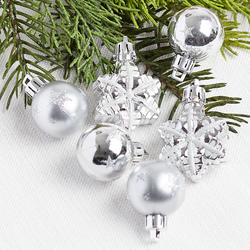 Mini Silver Snowflake Ornament Set