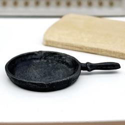 Dollhouse Miniature Black Frying Pan
