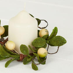 Green Leaf and Berry Candle Ring