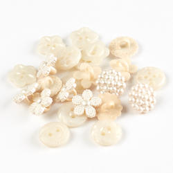Dress It Up Heirloom Collection Ivory Buttons