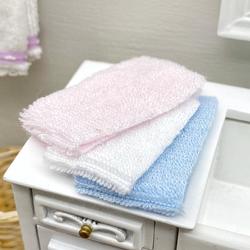 Dollhouse Miniature Assorted Towel Set