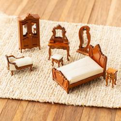 Dollhouse Miniature 1/4in. Bedroom Set of 7 in Walnut