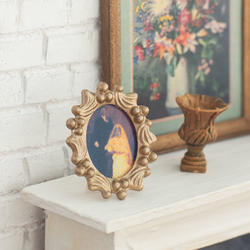 Dollhouse Miniature Gold Oval Picture Frame